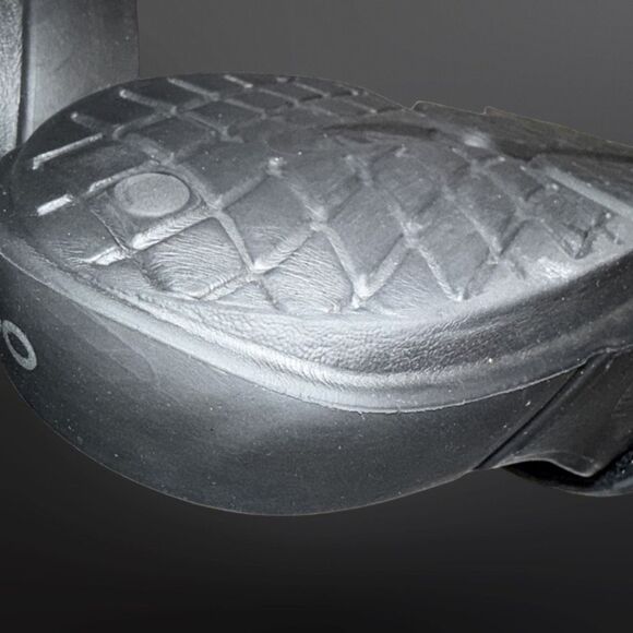 Adult Unisex Oofos OOLALA Matte Black Recovery Sandals Size M12 W14 - Picture 10 of 11